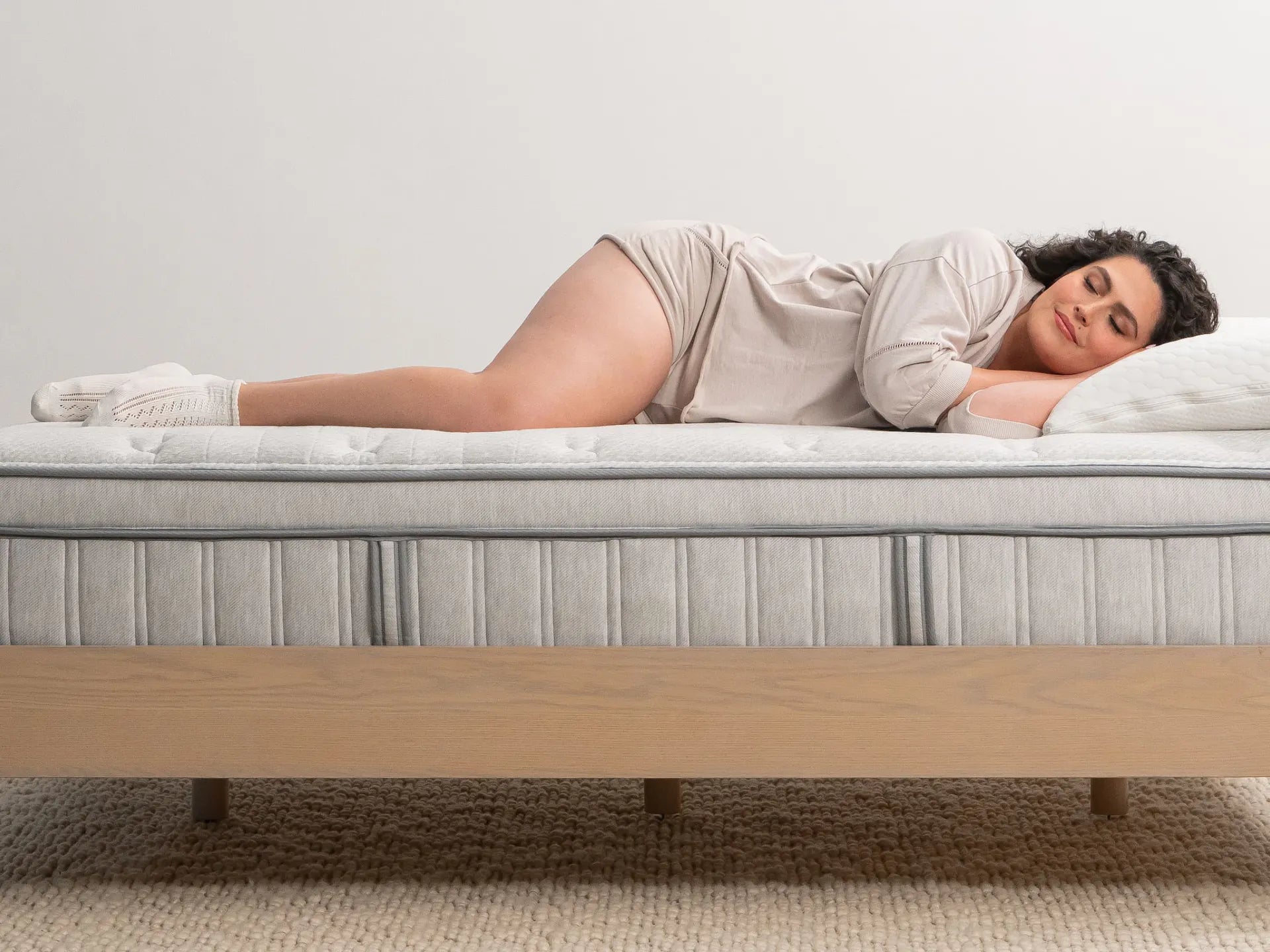 Image of Leesa Oasis Chill Hybrid Mattress