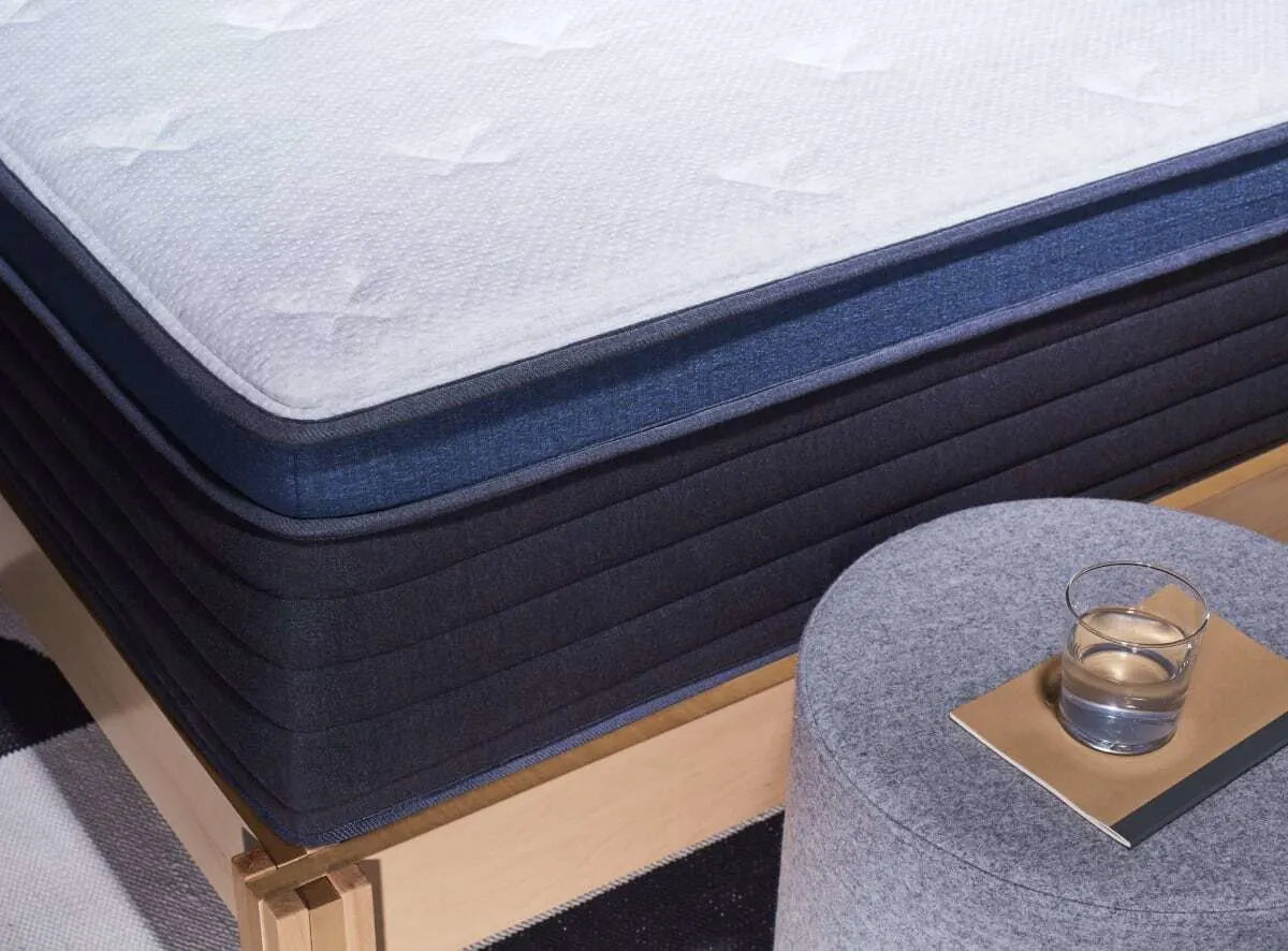 Image of Helix Midnight Luxe Mattress